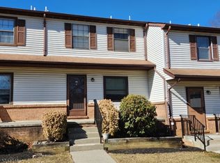 267 Riva Dr, Hackettstown, NJ 07840