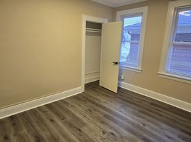 607 Lake Ave, Lyndhurst, NJ