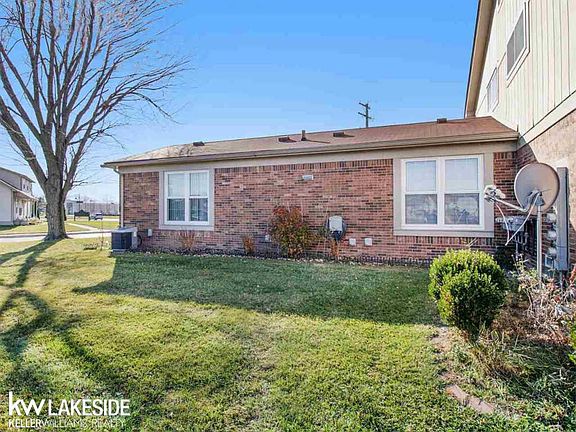 5th image of 35301 Tall Oaks Dr