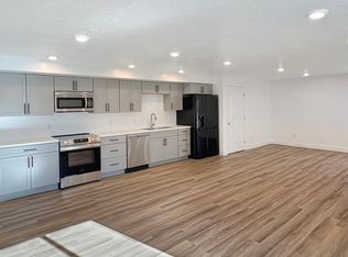 739 W Powderwood Ln, Mapleton, UT 84664