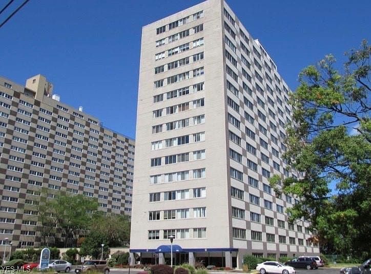 1st image of 12520 Edgewater Dr APT 1002