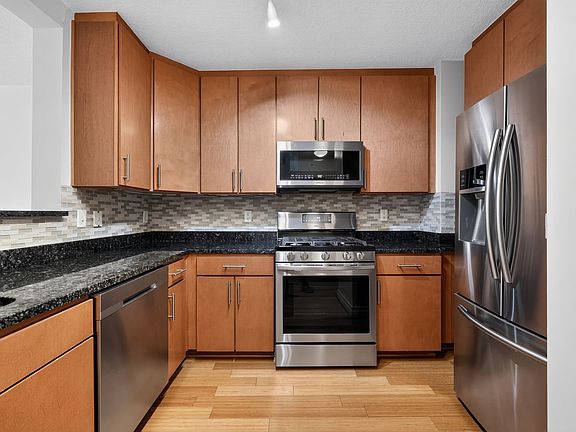 5th image of 915 E St NW #802