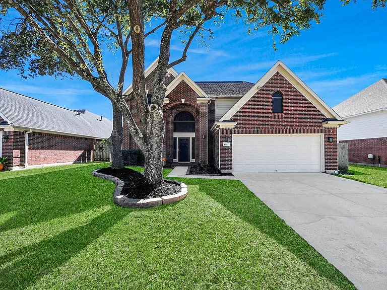 10514 Ravens Way — Photo 3