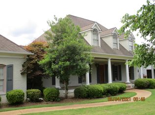 2400 W Wellsgate Dr, Oxford, MS 38655