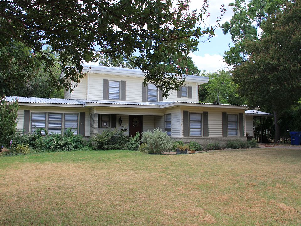 708 E. Commerce