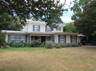 708 E Commerce St, Mexia, TX 76667