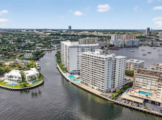121 Golden Isles Dr APT 205, Hallandale Beach, FL 33009