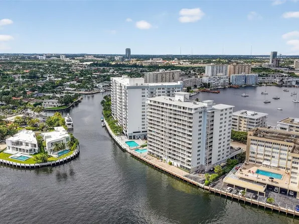 121 Golden Isles Dr APT 205, Hallandale Beach, FL 33009