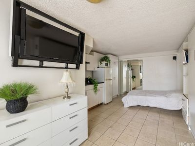 2463 Kuhio Ave APT 202, Honolulu, HI, 96815