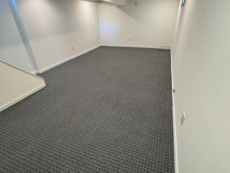 35 Dierauf St — Photo 8