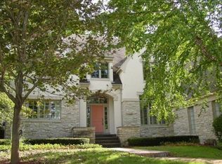 13865 Stonefield Ct, Elm Grove, WI 53122