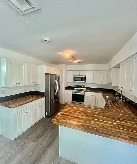 705 E Virginia Ave — Photo 6