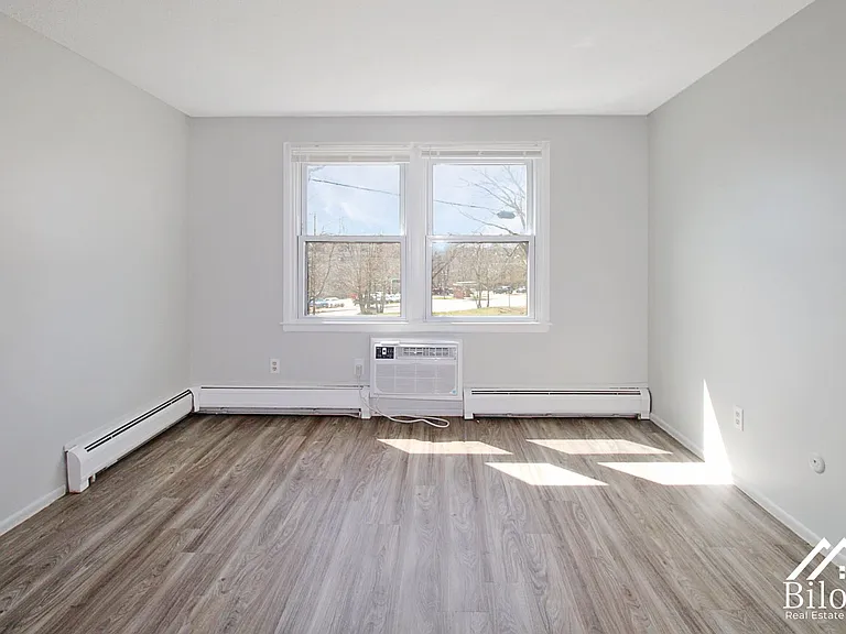 Prospect Street Apartments — Photo 74