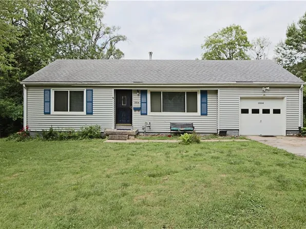 13314 13th St, Grandview, MO 64030