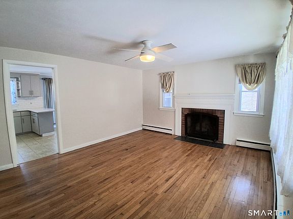 3rd image of 41 East Granby Road