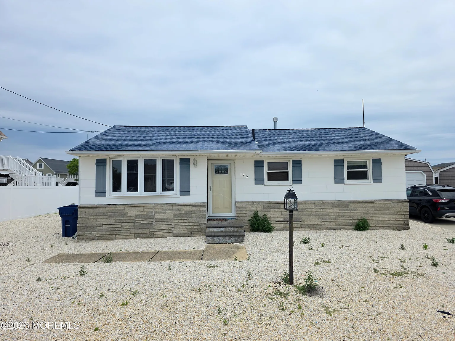 3 bed, 1024 sqft, $2,700 — Photo 1