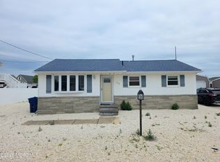129 E Raritan Dr, Little Egg Harbor, NJ 08087
