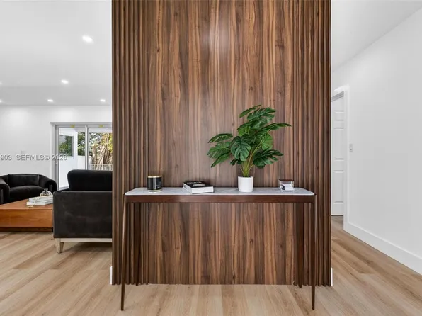 6621 Ficus Dr, Miramar, FL 33023