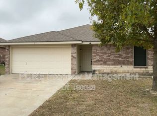 117 Soapstone Dr, Jarrell, TX 76537