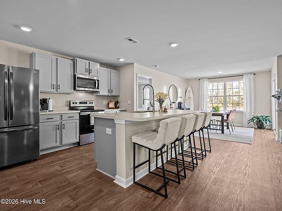 2nd image of 148 Bur Oaks Boulevard