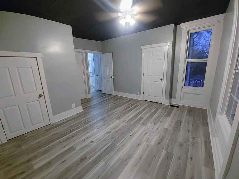 2505 Washington Ave — Photo 29