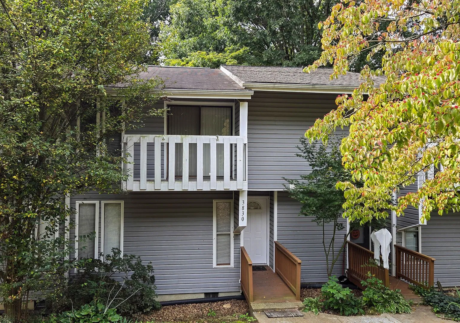 3830 Heathrow Drive — Photo 1