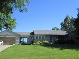 1206 E 12th St, Atlantic, IA 50022
