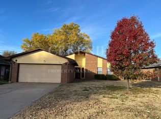 2702 Mount Vernon Rd, Enid, OK 73703