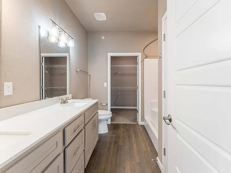 Coryell Commons — Photo 104