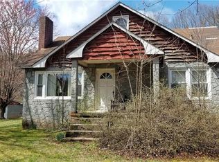 82 N Turkey Creek Rd, Leicester, NC 28748