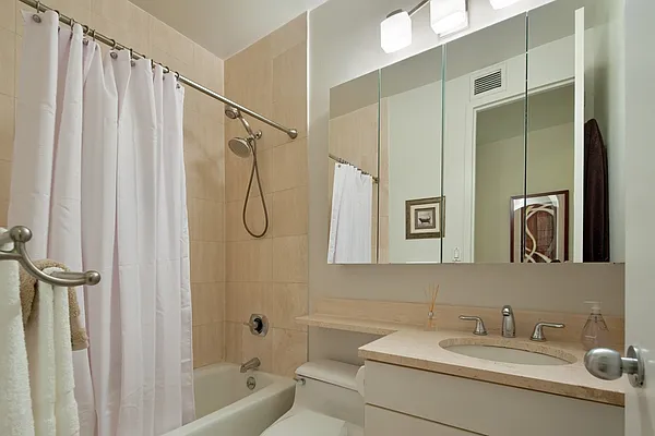 Rented by Town Residential | media 10