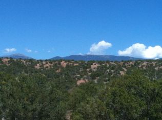 145 Vuelta Maria, Santa Fe, NM 87506