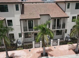 4272 NW 82nd Ave, Doral, FL 33166