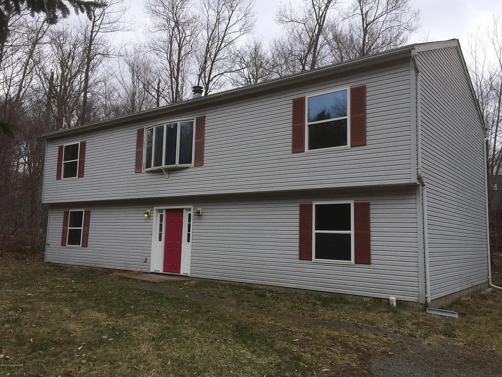 8863 Chipmunk Ln photo 1