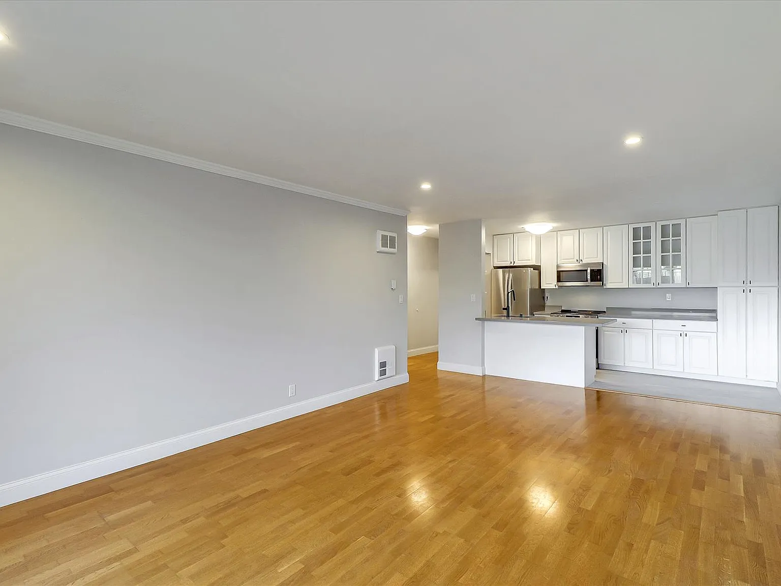 1 bed, 773 sqft, $2,650 — Photo 2