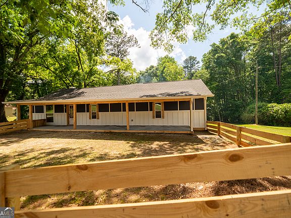2nd image of 4117 Mason Creek Rd