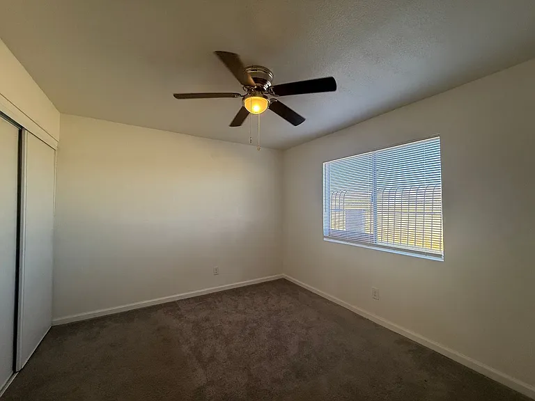 524 E Avenue Q12 #4 — Photo 11