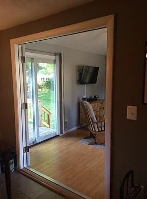 4th image of 97 Applewood Dr