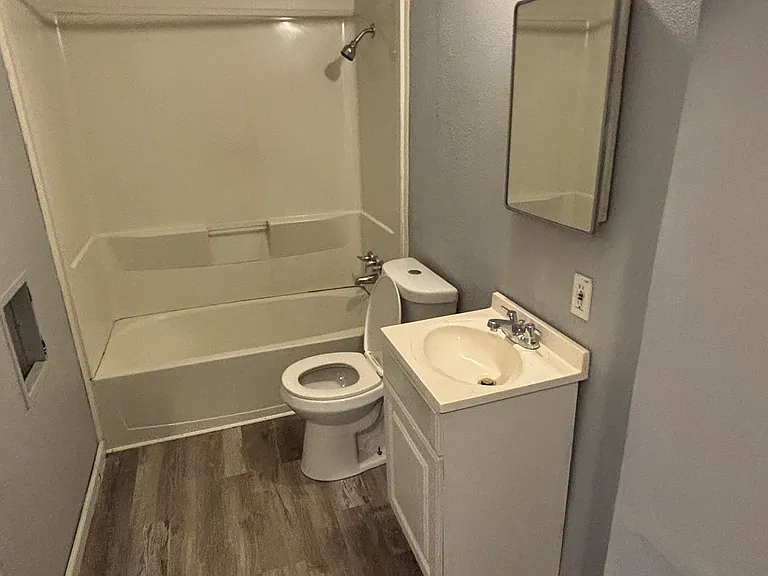 6630 Eastmont Dr — Photo 6