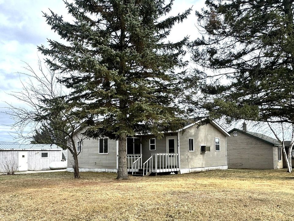 1st image of 115 1st St SE