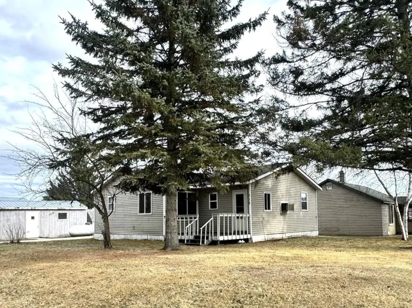 115 1st St SE, Akeley, MN 56433