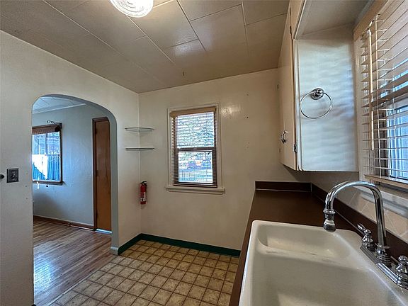 4th image of 1637/1639 S 8th St W
