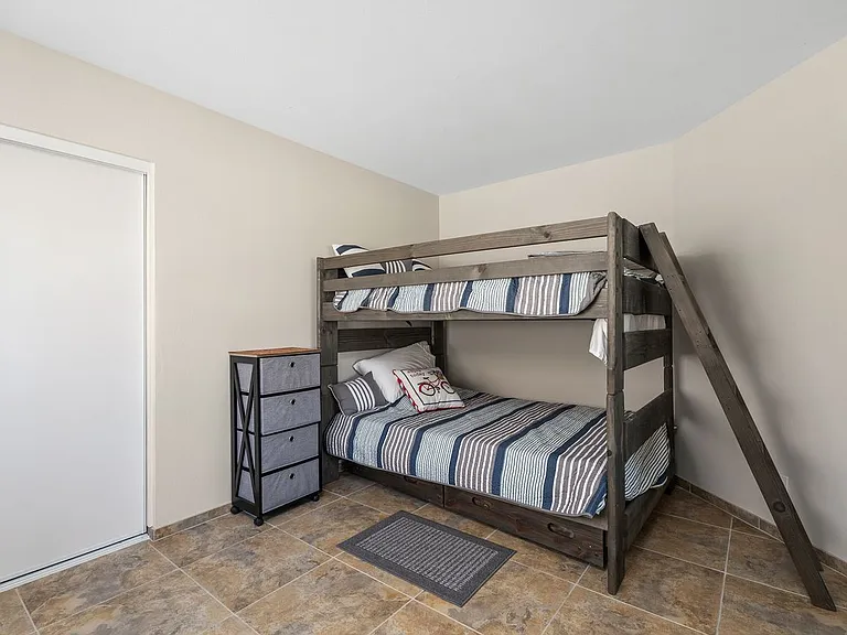48 Pebble Beach Dr — Photo 24