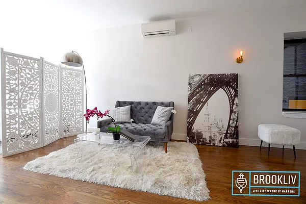 Rented by null | media 25