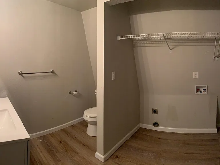 16324 Canyon Rd E #2 — Photo 9