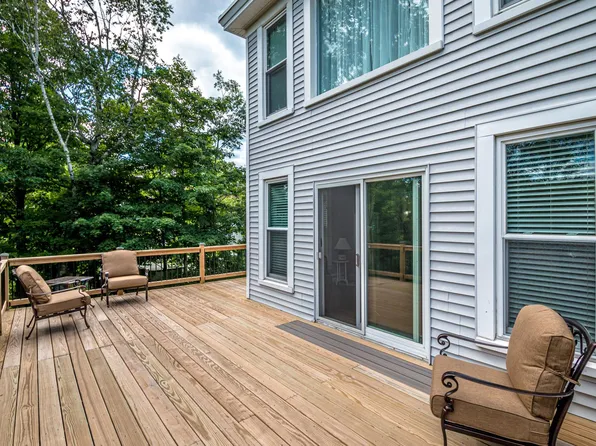 77 Bunker Hill Street, Lancaster, NH 03584