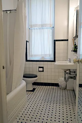 Rented by Owner | media 12