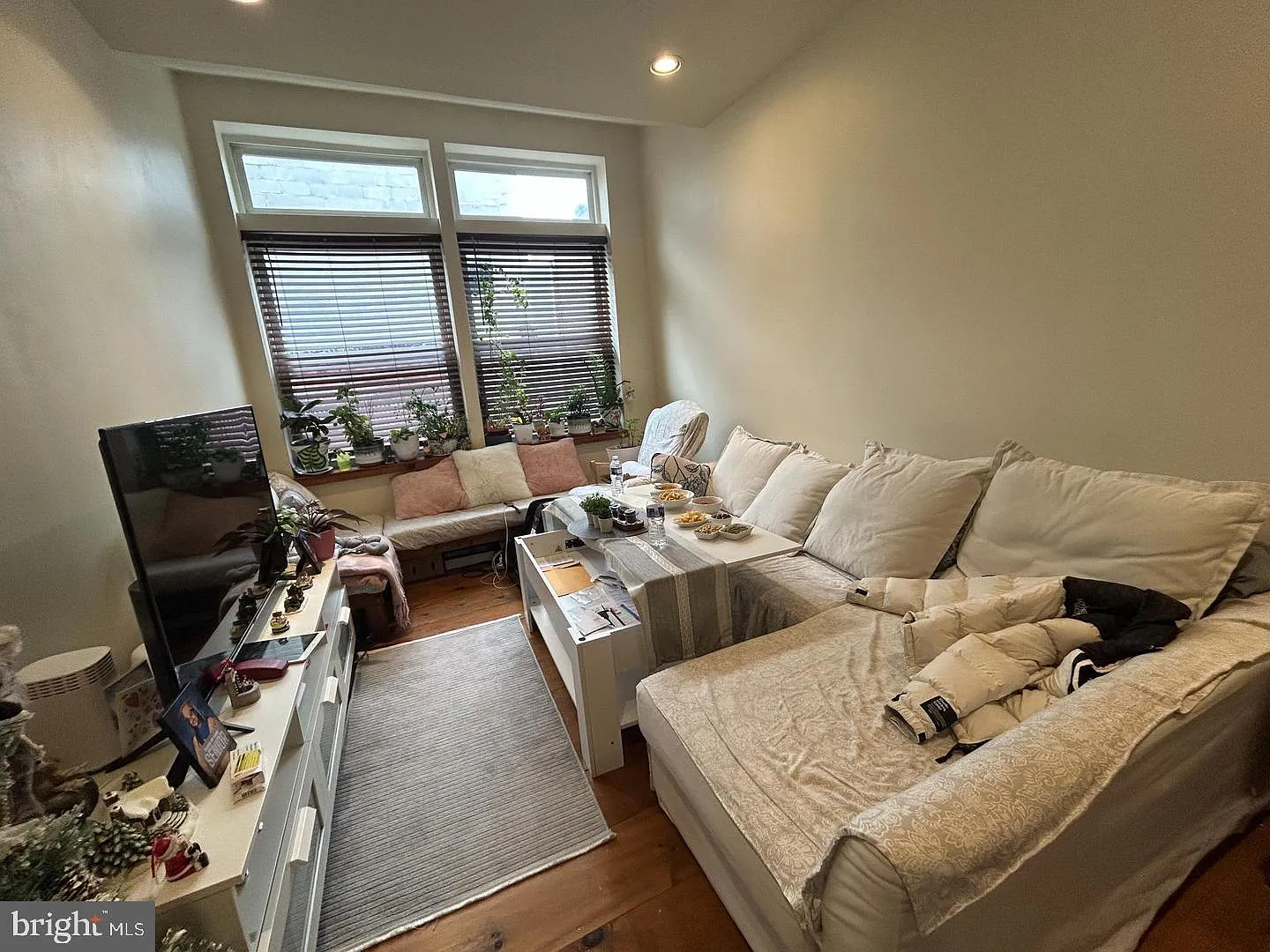 1 bed, 1.0 bath, 700 sqft, $1,550 — Photo 3