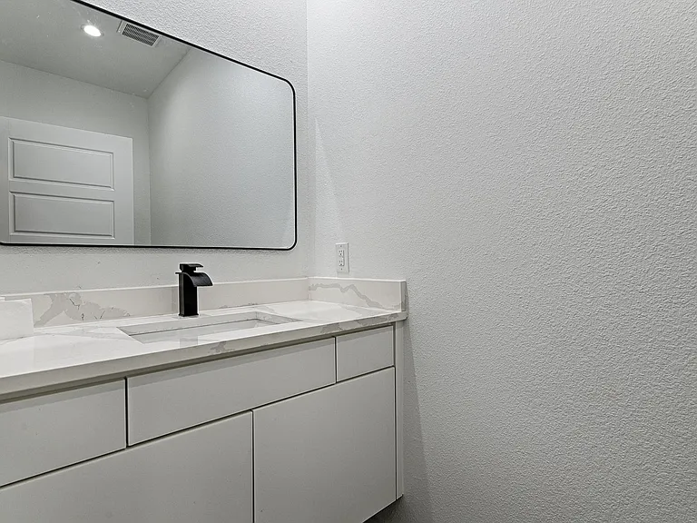 2815 Harston St #2815 — Photo 7