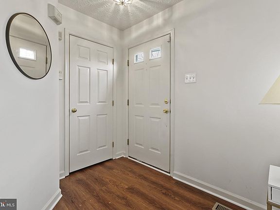 3rd image of 5209 Abbeywood Ct